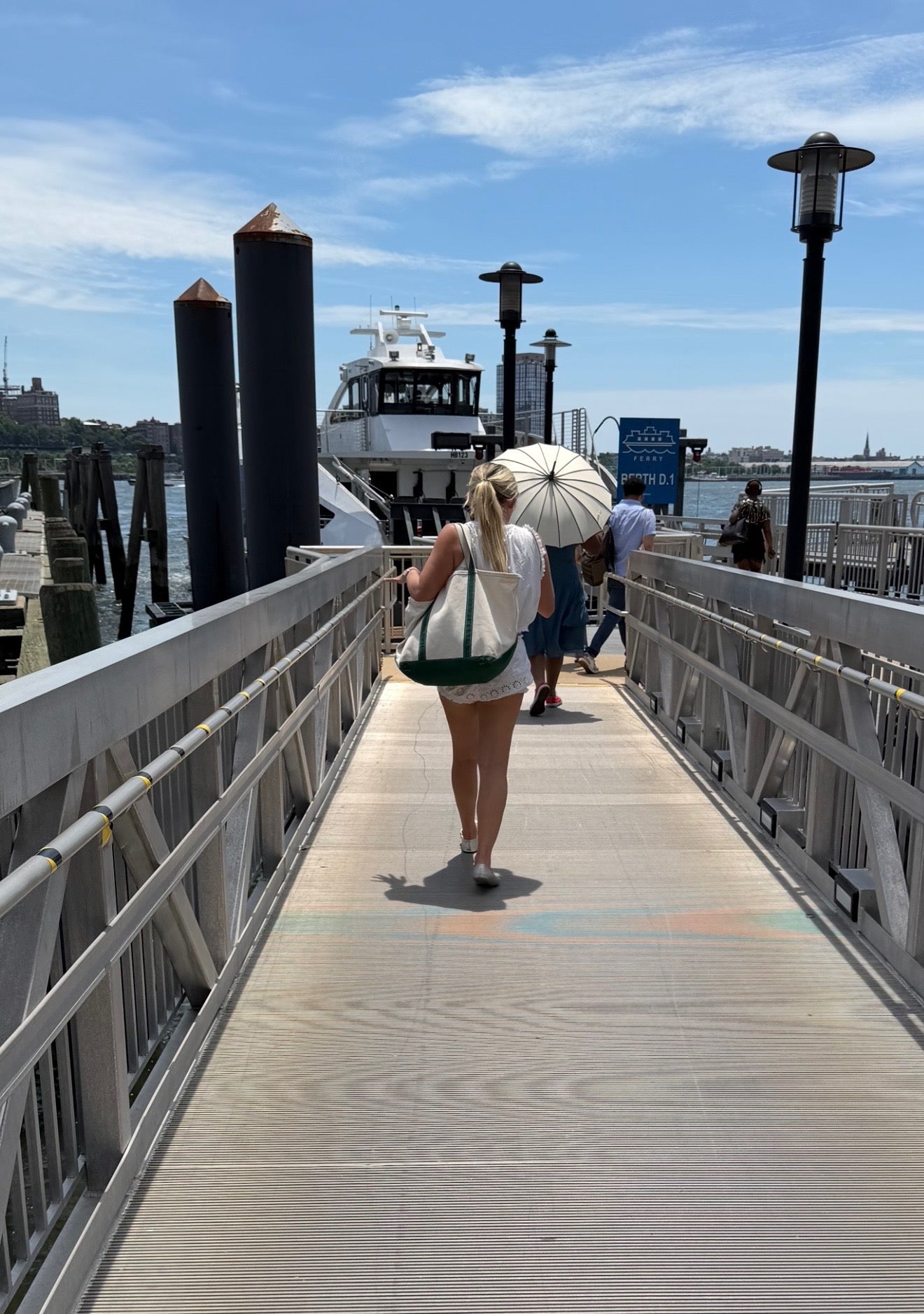 8 Tips To Travel Better Without Feeling Like You’re on a Budget