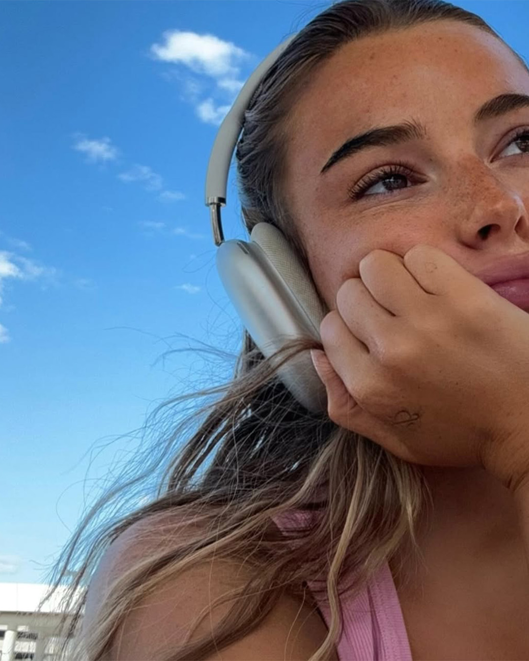 How to Stop Negative Thoughts Before They Spiral