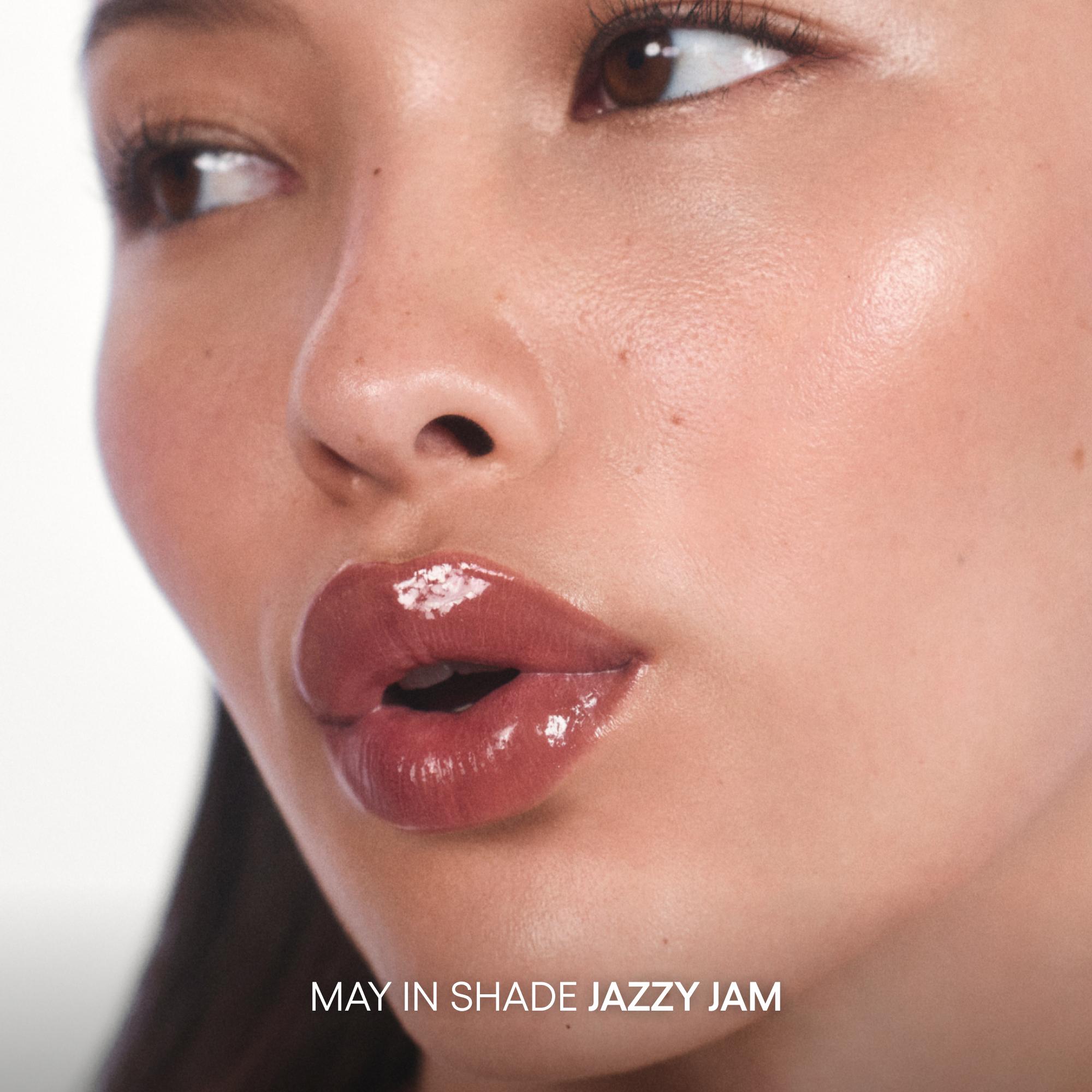Jazzy Jam JuicePop Box Lip Tint on model