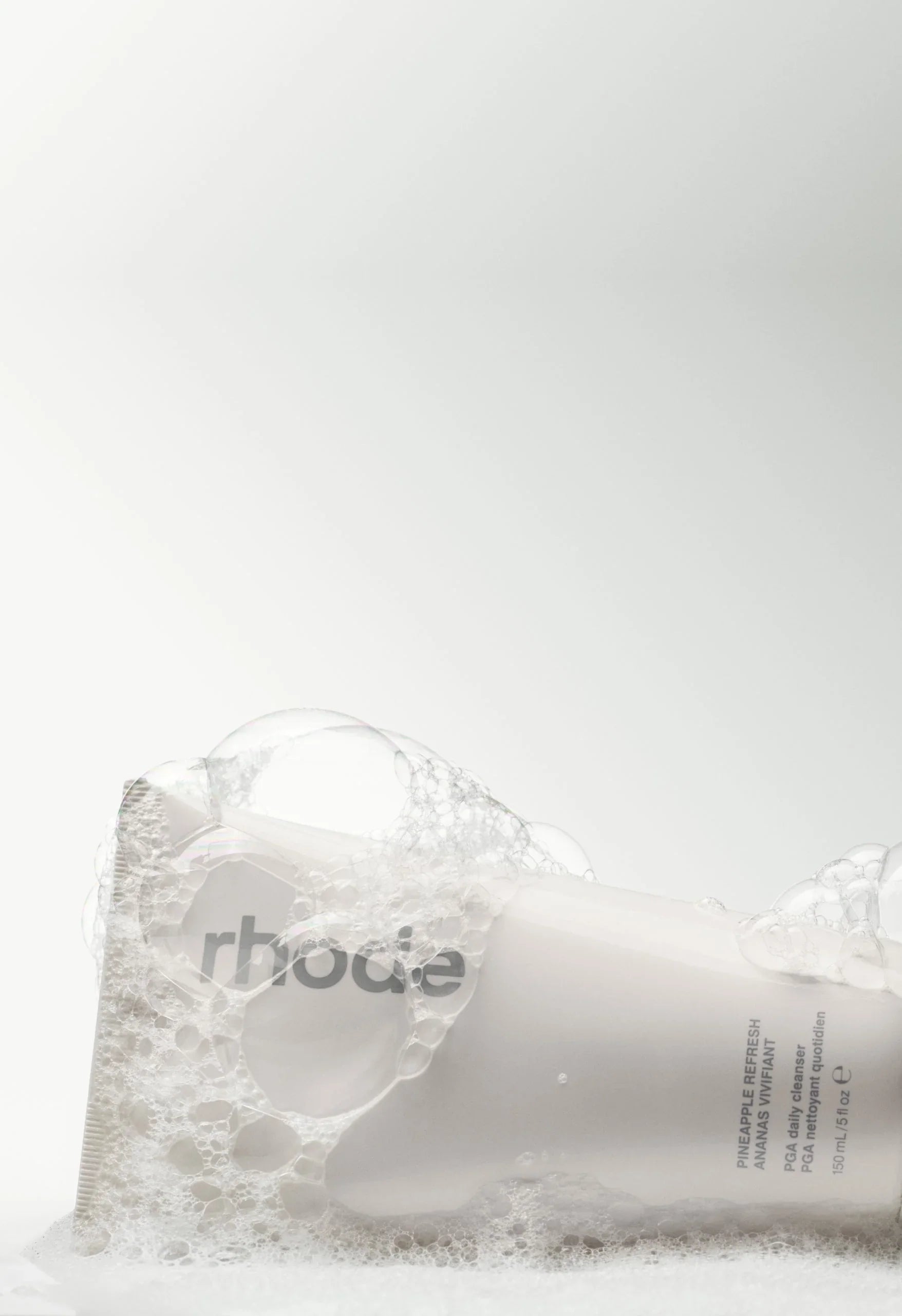 Pineapple Refresh covered in a lush layer of bubbles