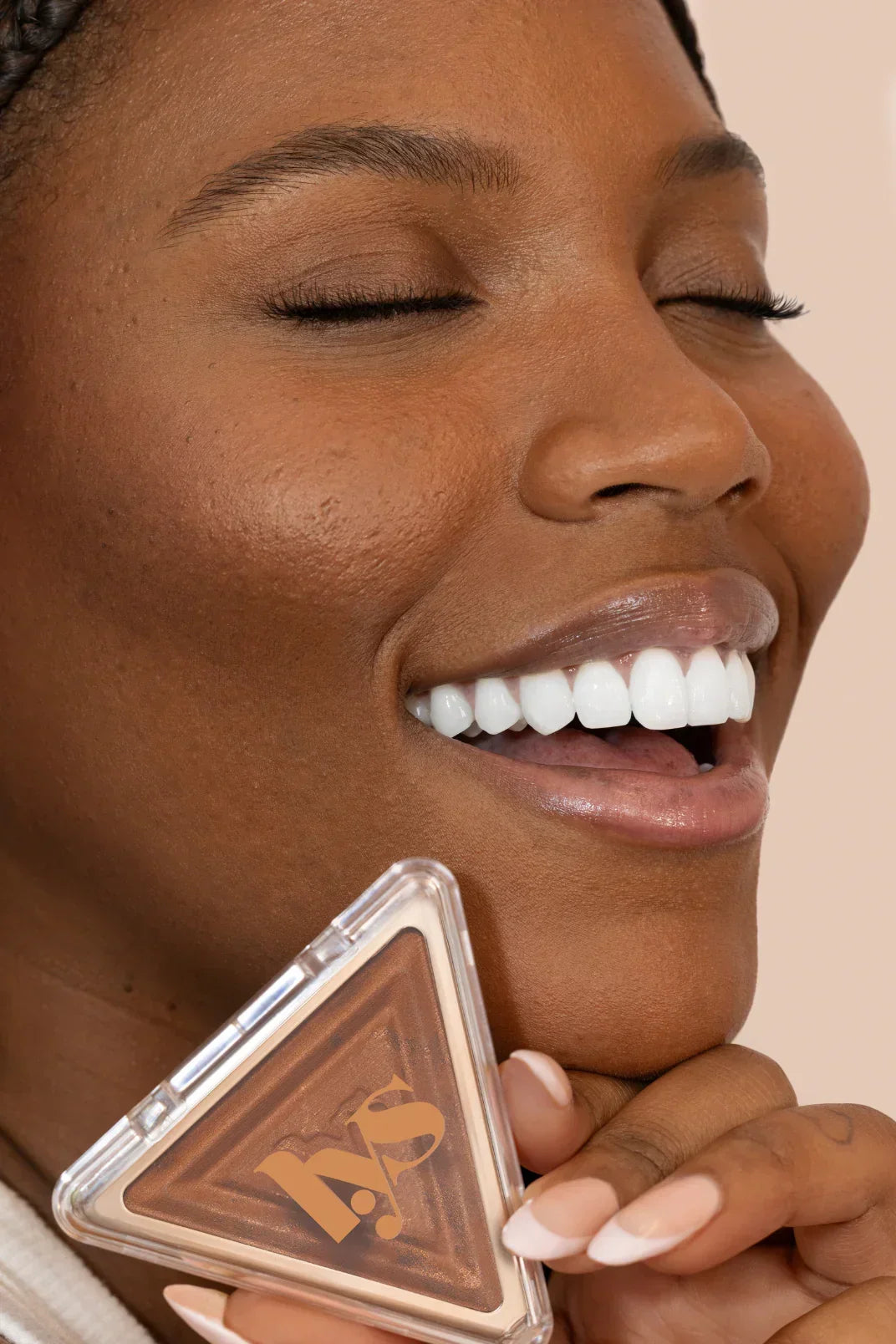 True Enlightenment Soft Focus Skin Finishing Powder - LYS Beauty - Setting Powder - Worthy - Wylde Grey