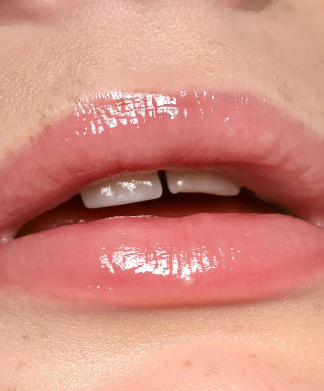 Refy Lip Gloss with Hyaluronic Acid - REFY - Lip Gloss - Topaz - Wylde Grey