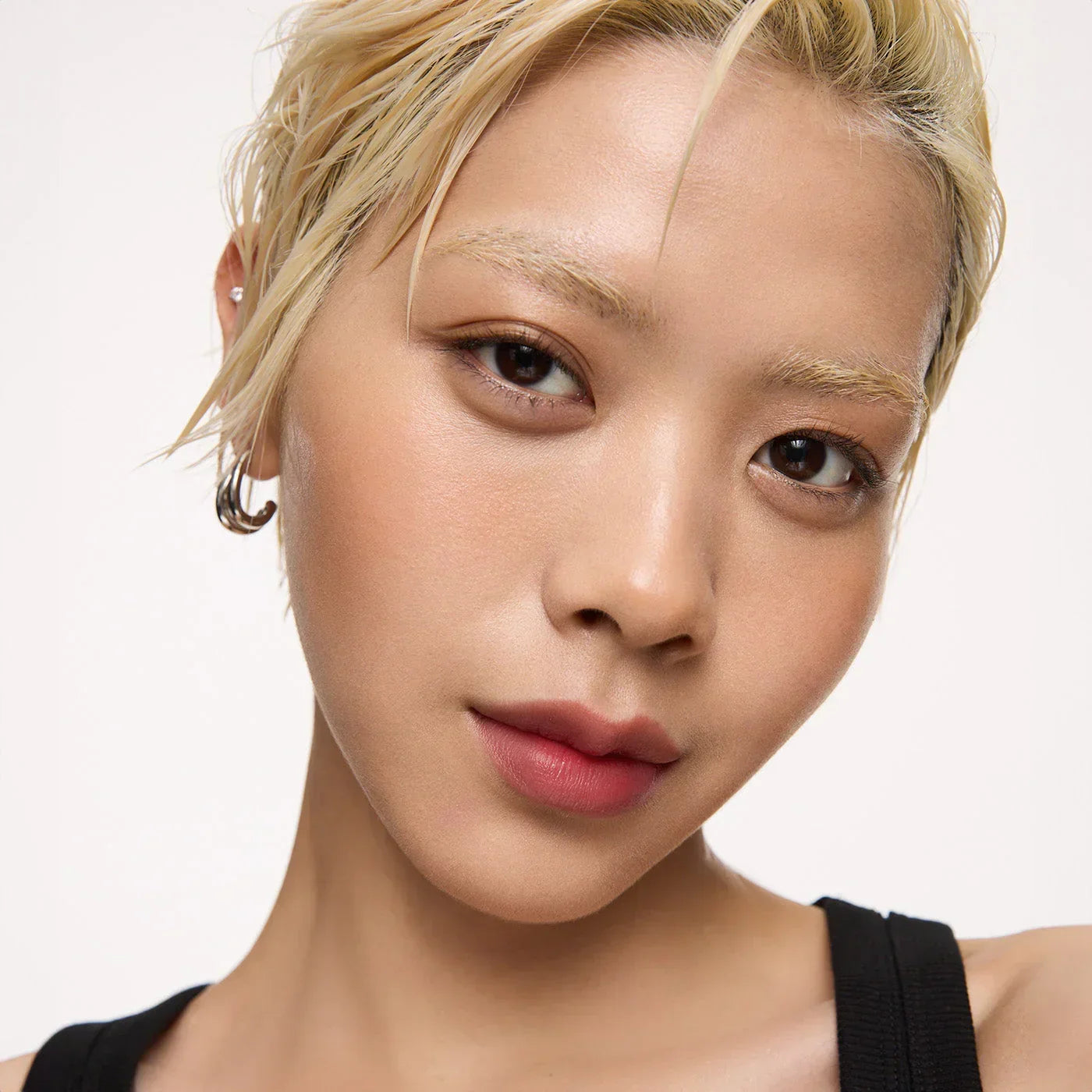 WONDER BLADING All-Day Lip Stain - WONDERSKIN - Lip Stain - XOXO (Light Rose) - Wylde Grey