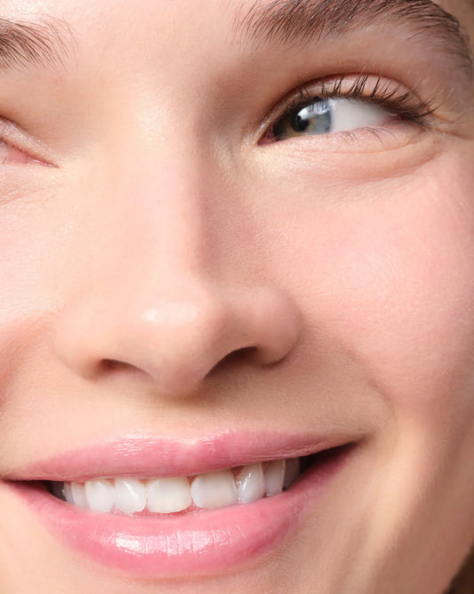 banana pudding | Barbara wears Banana Pudding Balm Dotcom.| Barbara wears Banana Pudding Balm Dotcom.
