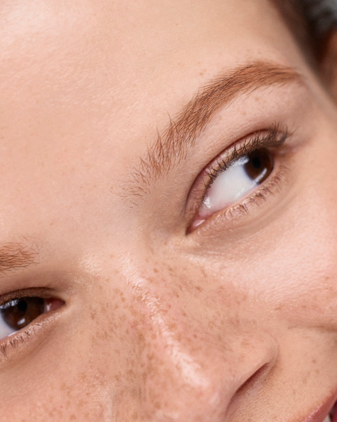 auburn | Lydia  wears Boy Brow in Auburn. | Lydia wears Boy Brow in Auburn.