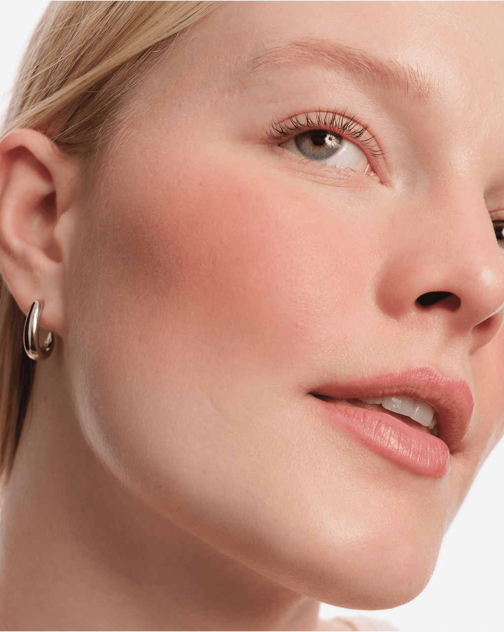 Glossier Cloud Paint Plush Blush