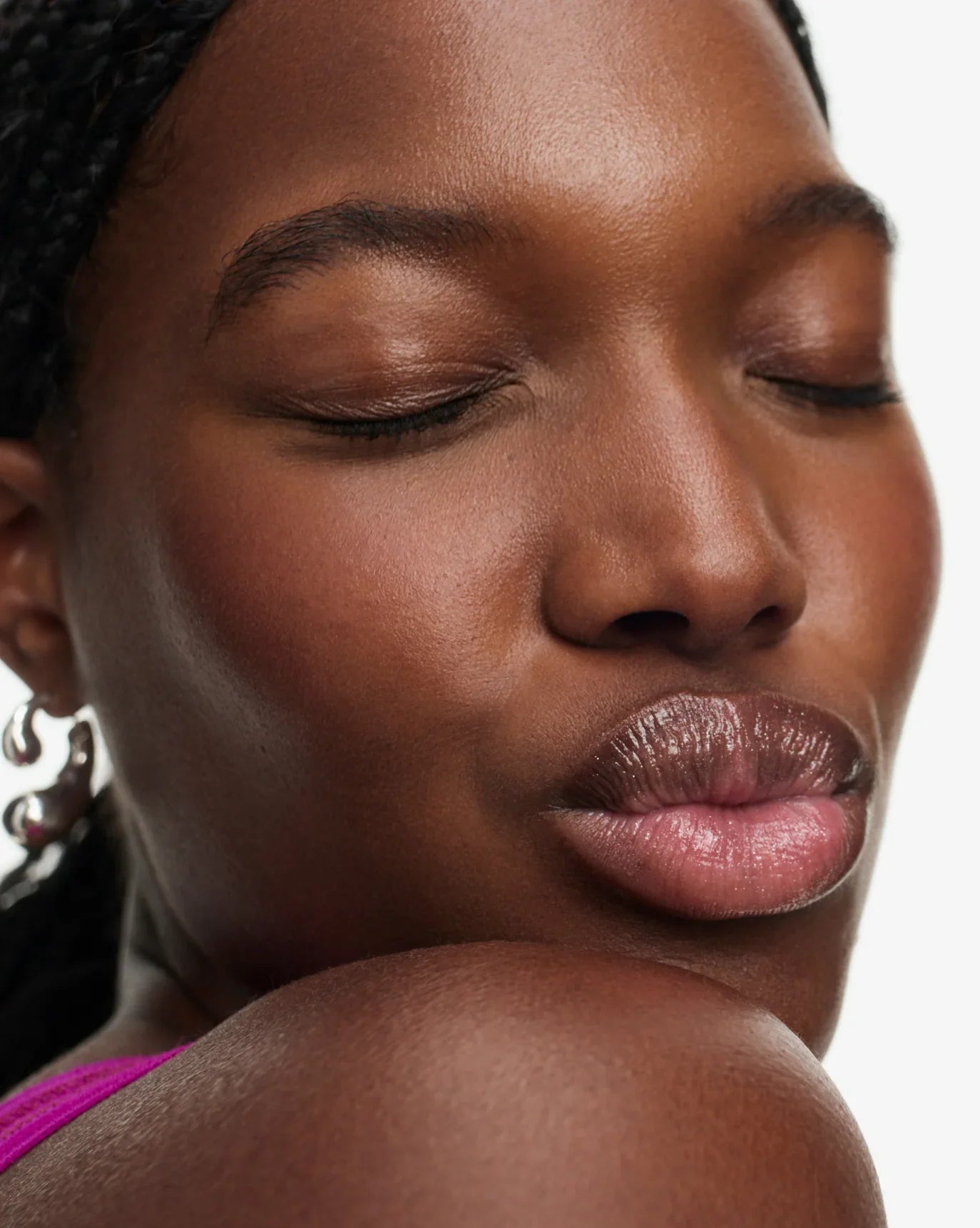 Sparkling Rosé | Taylor wears Sparkling Rosé Balm Dotcom. | Taylor wears Sparkling Rosé Balm Dotcom.
