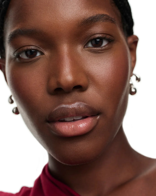 cookie butter | Taylor wears Cookie Butter Balm Dotcom.| Taylor wears Cookie Butter Balm Dotcom.
