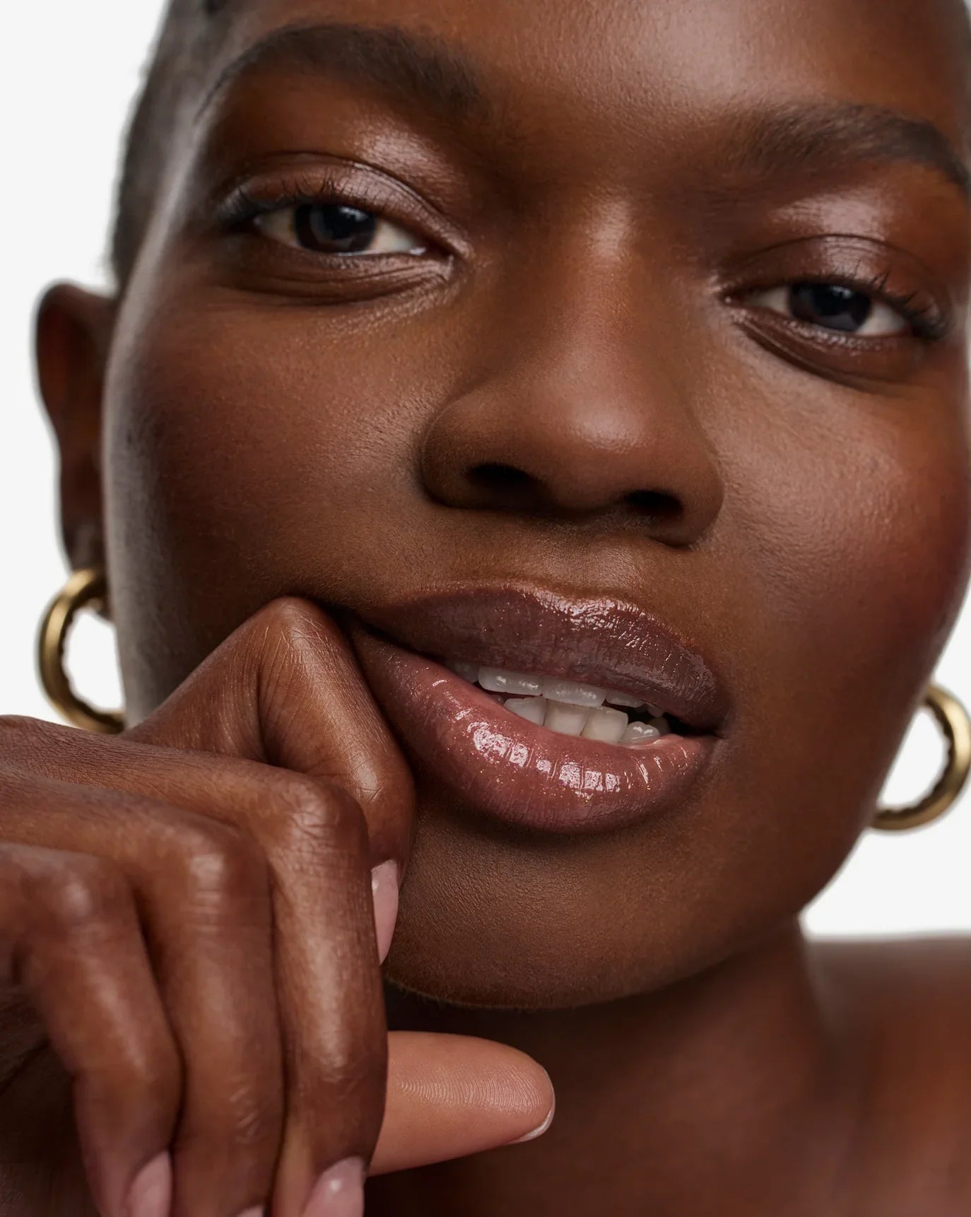 peppermint bark | Azu wears Peppermint Bark Balm Dotcom. | Azu wears Peppermint Bark Balm Dotcom.