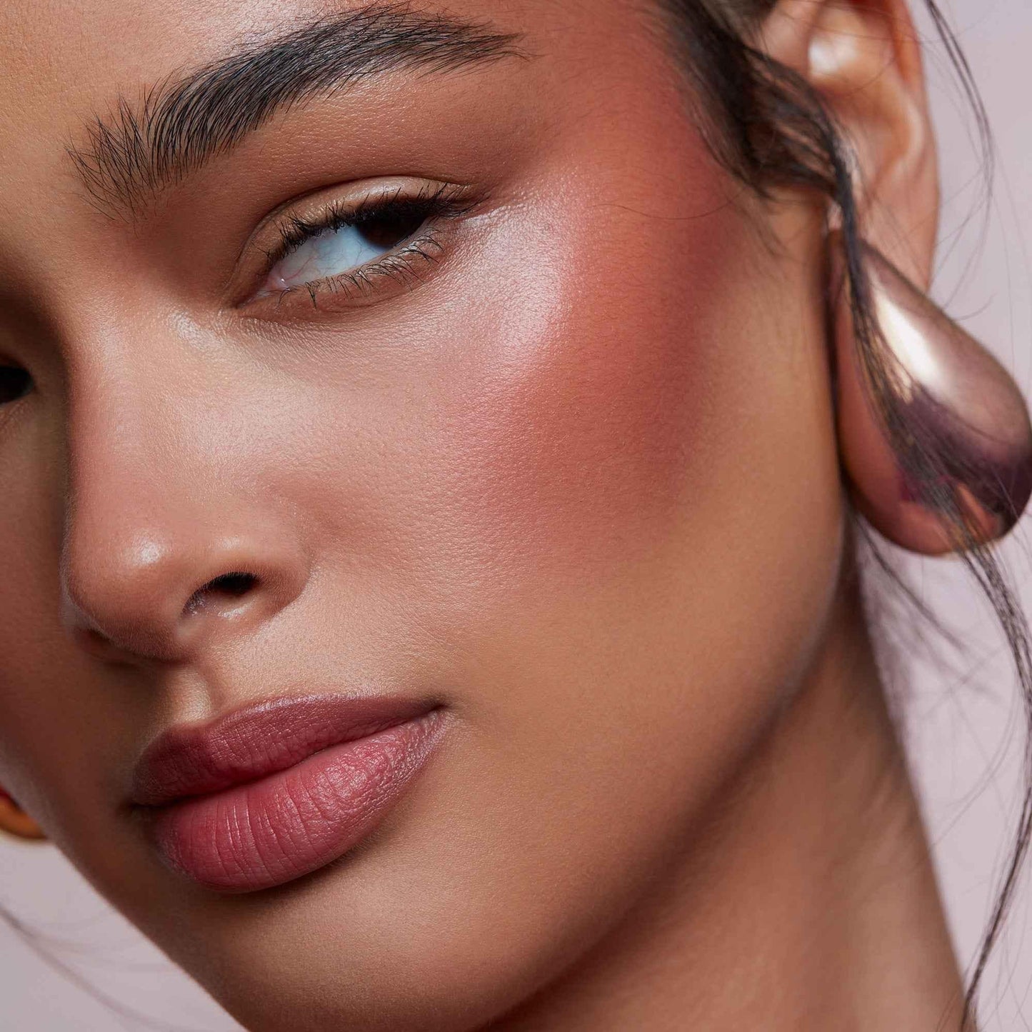 Patrick Ta Major Headlines Double-Take Crème & Powder Blush Duo - Patrick Ta - Face Makeup - She Left Me On Red (Warm Vivid Red) - Wylde Grey