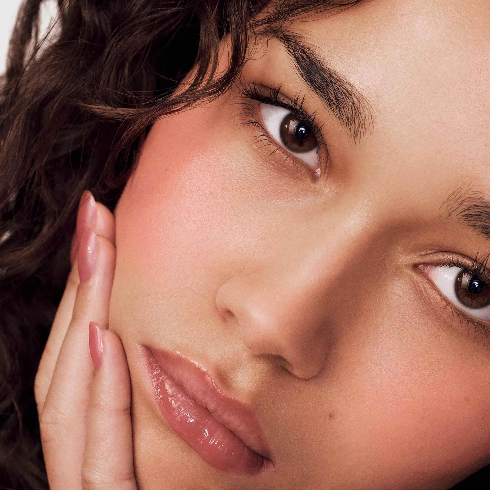 Summer Fridays Blush Butter Balm Hydrating Cream Blush with Peptides - Summer Fridays - Hybrid Makeup - Soft Strawberry - Wylde Grey