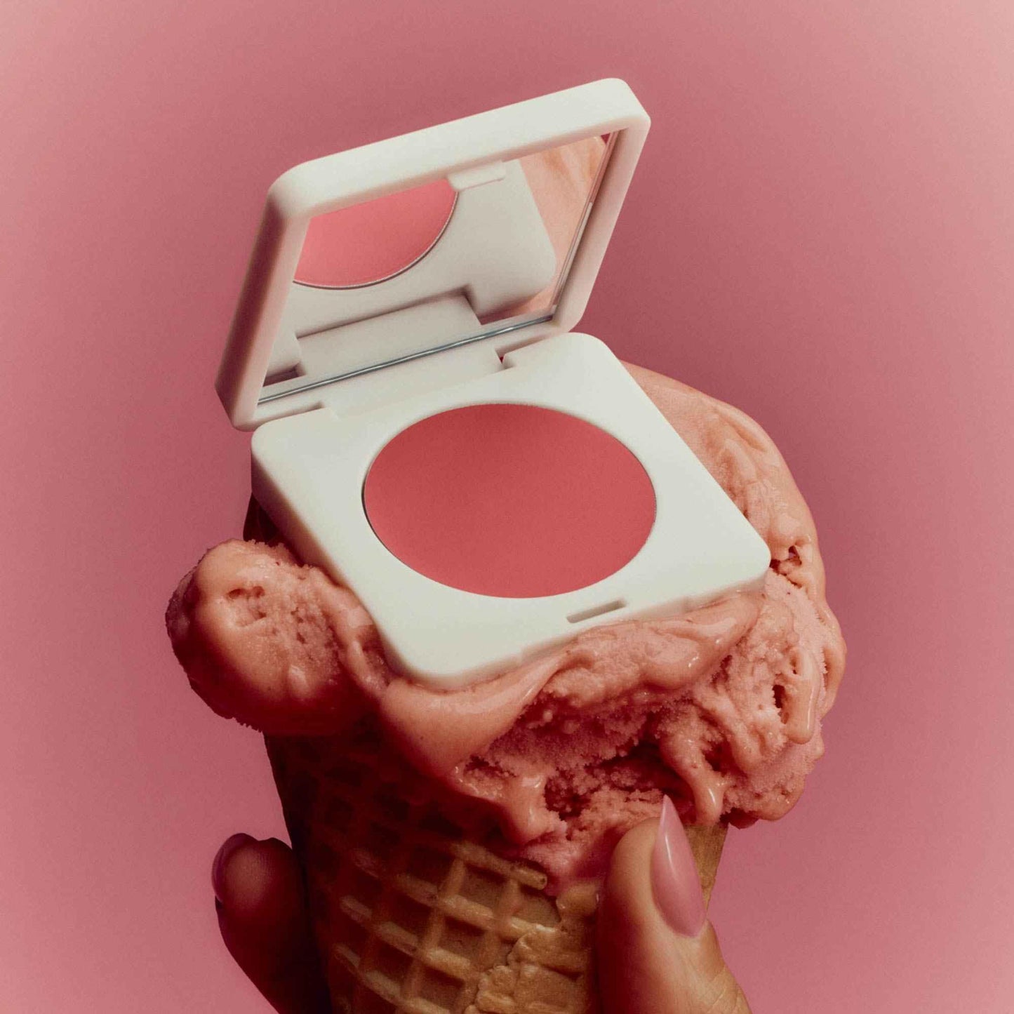 Summer Fridays Blush Butter Balm Hydrating Cream Blush with Peptides - Summer Fridays - Hybrid Makeup - Soft Strawberry - Wylde Grey
