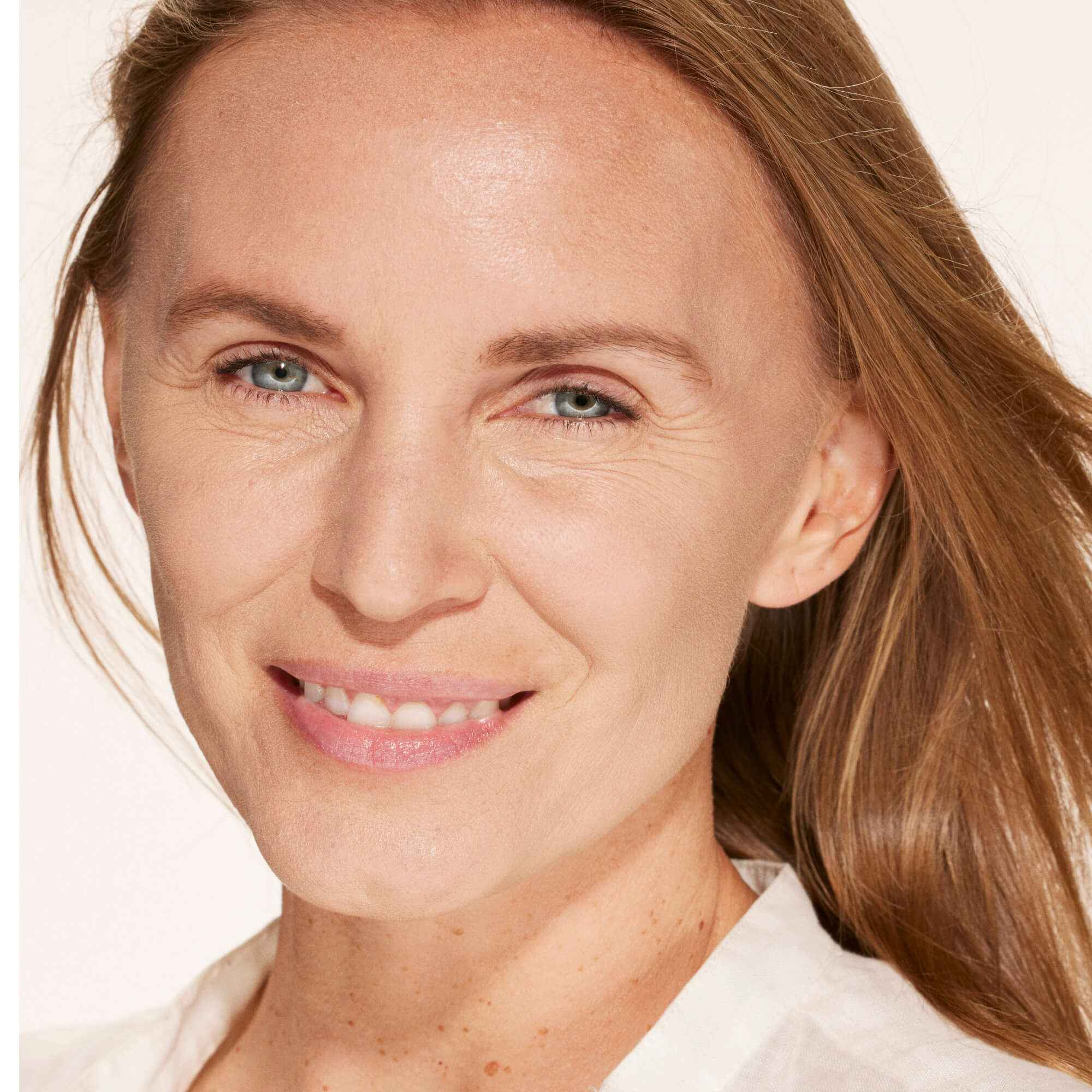 Tower 28 Swipe Serum Concealer