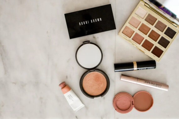 10 Tips for Achieving a Flawless Everyday Makeup Look