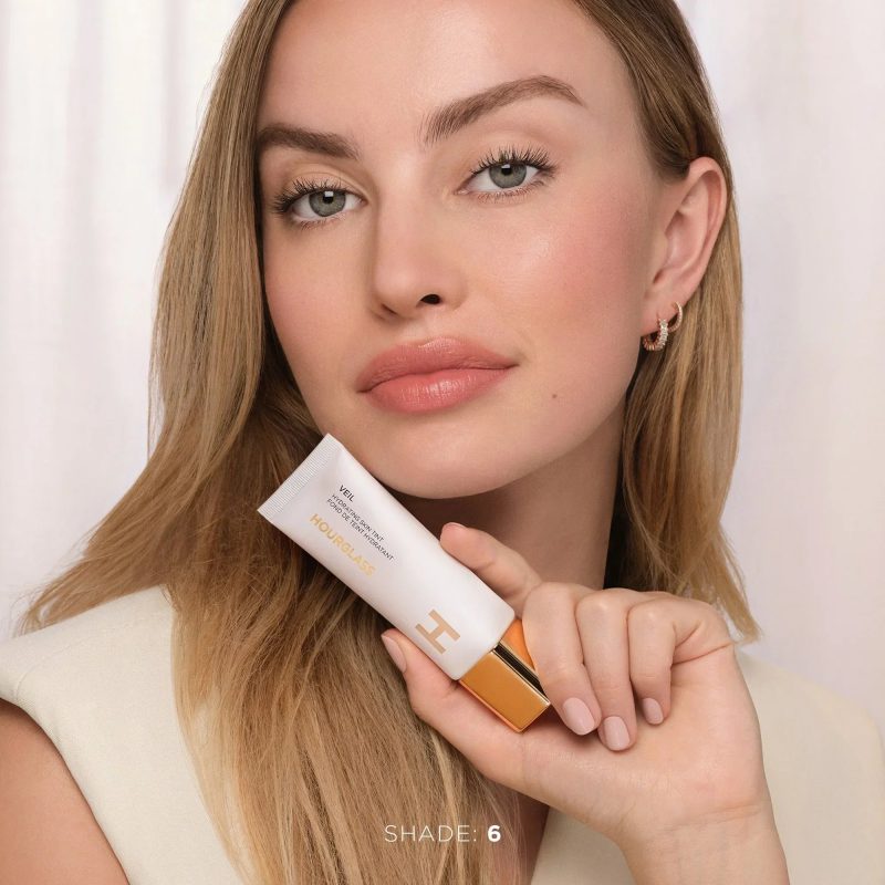 Hourglass Veil Hydrating Skin Tint
