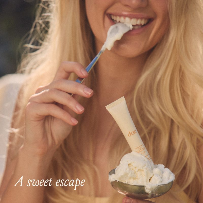 Dae Cactus Fruit 3-in-1 Styling Cream + Taming Wand – Vanilla Dae Beam