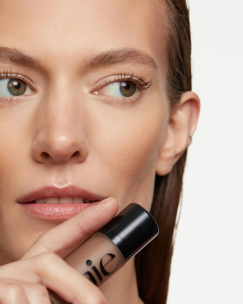Saie Dew Bronze Soft-Focus Effortless Liquid Bronzer