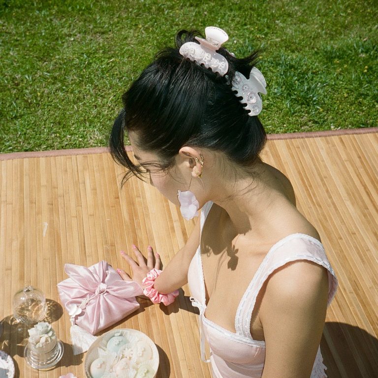 Emi Jay Sweetheart Clip in Pink Pixie